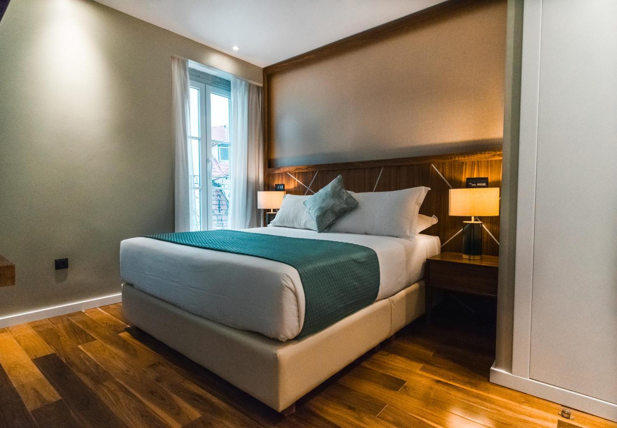 Double or Twin Room,1284822130:JPEG